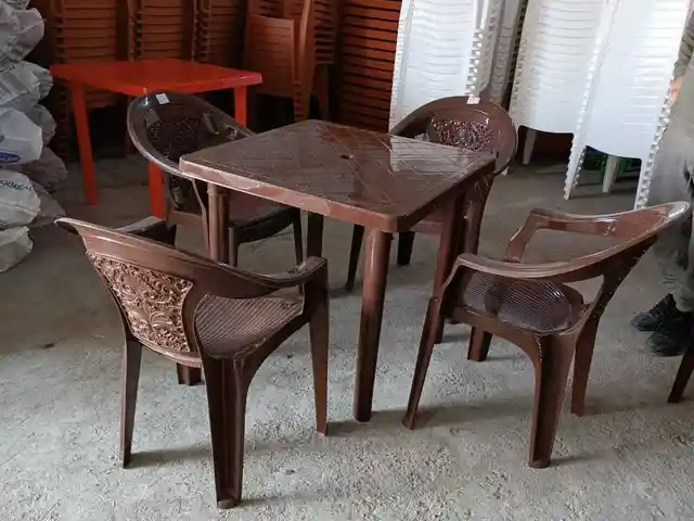 Стол со стульями, Душанбе