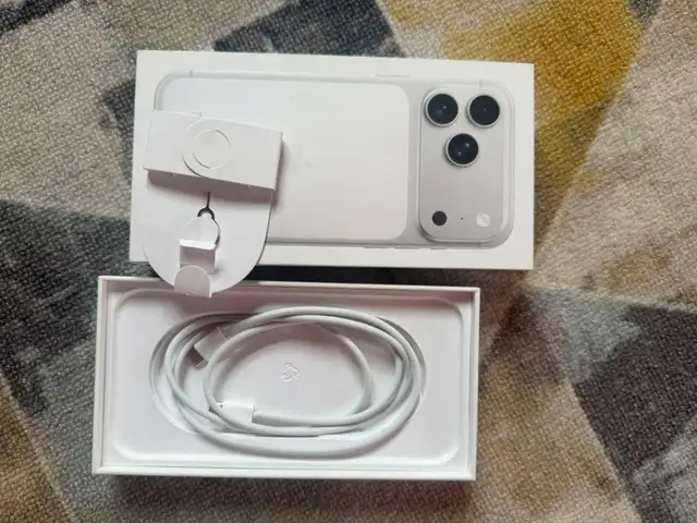 Apple iPhone 17 Pro Max, 256 gb, Silver, Душанбе