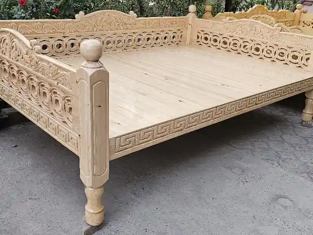 Тапчан, Варзоб
