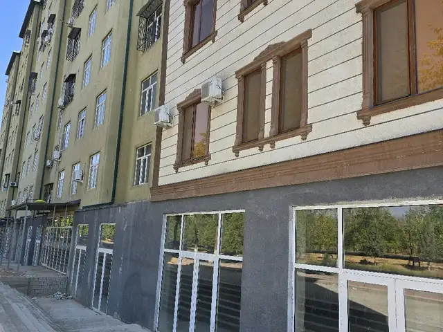 Помещение под свободное назначение, 430м², 7мкр, Турсунзода