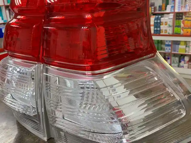 Задние фонари от Toyota Prado, Душанбе