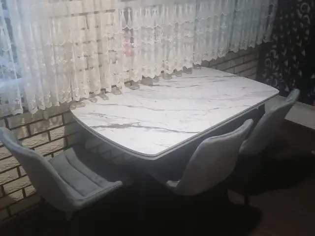 Стол с стульями, Душанбе