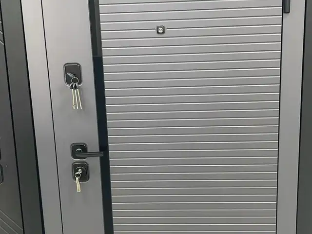 Дверь, Душанбе