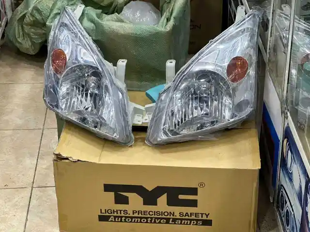 Передние фары на Toyota Prado 120, Душанбе
