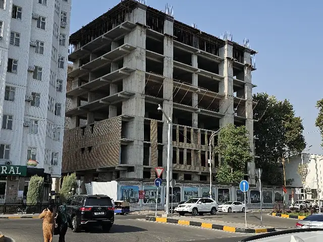 2-комн. квартира, 3 этаж, 110 м², Парк Истиклол, Институт, ресторан Сафо, района Исмоили Сомони., Душанбе