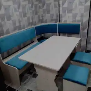 Кухонный уголок со столом, Душанбе