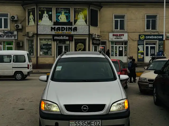 Opel Zafira