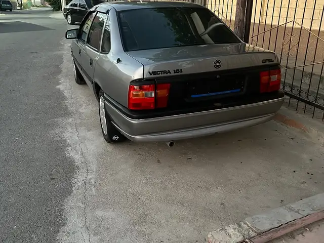 Opel Vectra A, 1994, Худжанд - 10