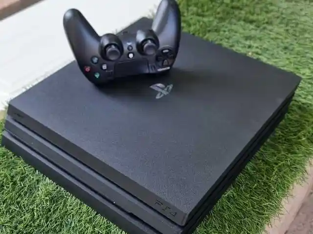 Игровая приставка Sony Playstation 4 Pro 500/1TB, Душанбе