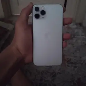 Apple iPhone 11 Pro, 256 gb, Silver, Душанбе
