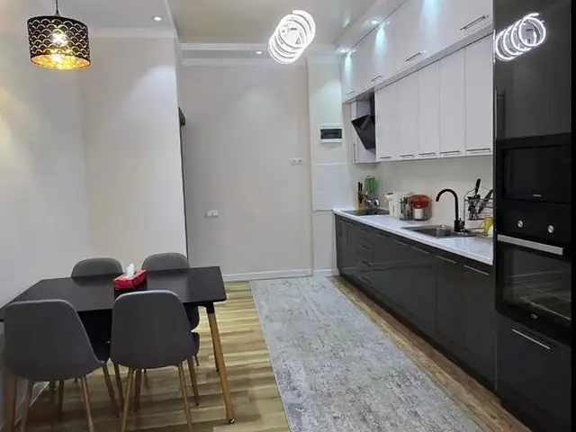 3-комн. квартира, 13 этаж, 110м², сомони, Душанбе