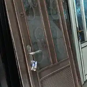 Дверь, Душанбе