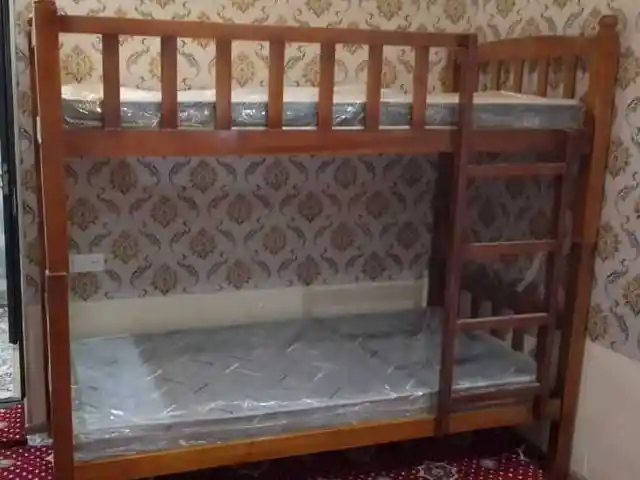 Двухъярусная кровать, Душанбе