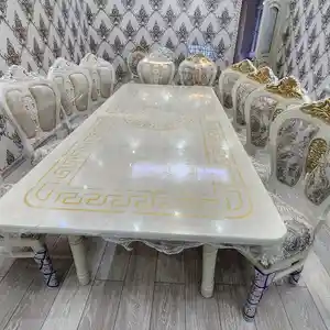 стол и стулья, Худжанд