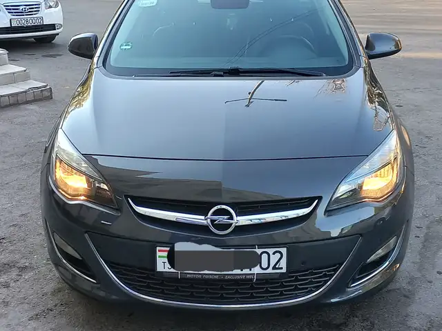 Opel Astra J