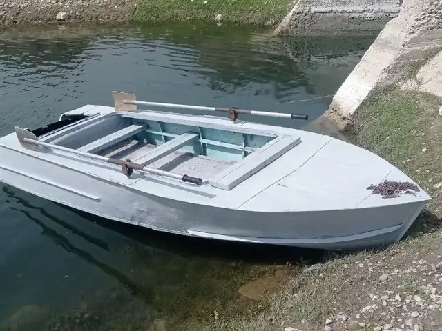Лодка, Худжанд
