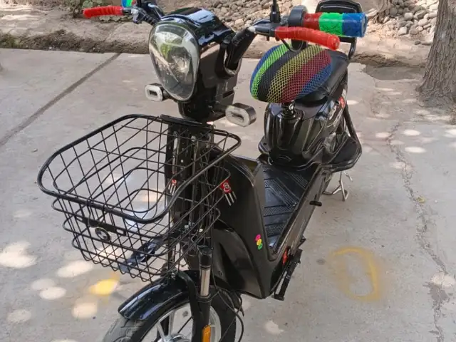 Скутер, Фархор