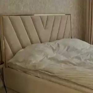 Кровать двуспальная, Душанбе