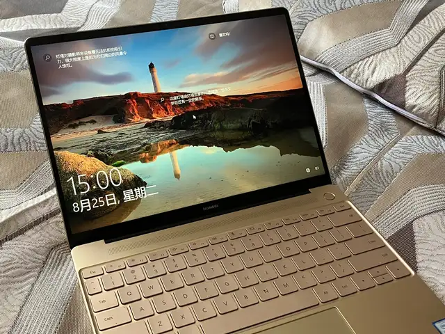 Ноутбук Huawei i5-7 gen, Худжанд