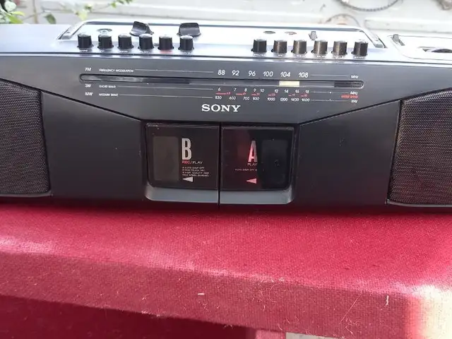 Магнитофон Sony, Худжанд