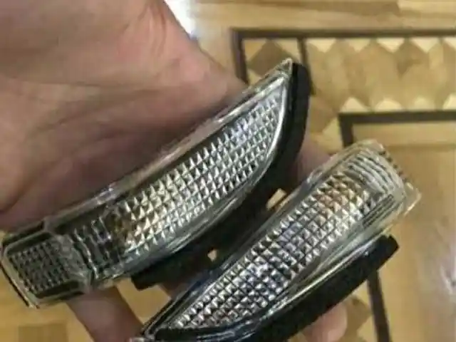 Боковые поворотники на Toyota Camry 5, Душанбе