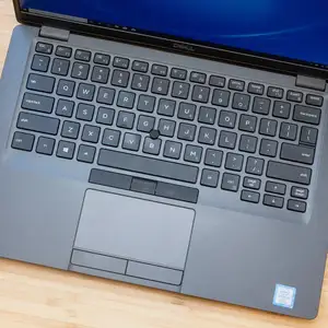 Ноутбук Dell 5400 Сенсорный i7 8-го поколения 8GB RAM 256GB SSD, Душанбе