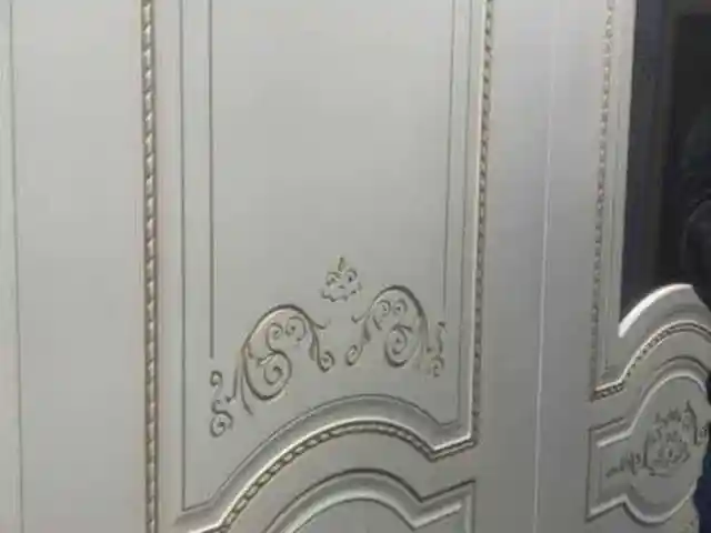 Дверь, Душанбе