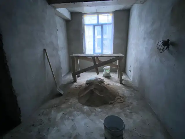 3-комн. квартира, 16 этаж, 78 м², повороти Ленинград, Рӯдакӣ