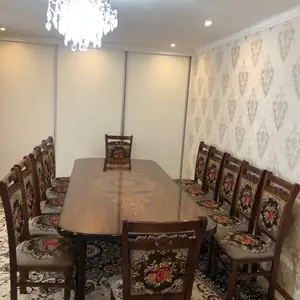 Стол с стульями, Худжанд