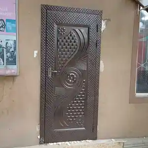 Дверь, Душанбе