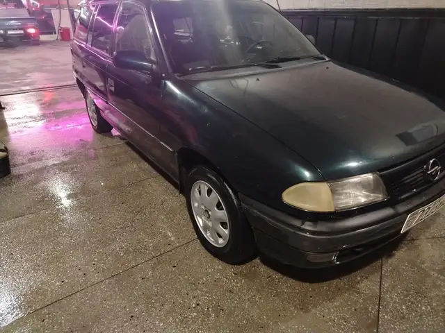 Opel Astra F