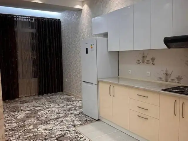 2-комн. квартира, 12 этаж, 80м², Универмаг, Худжанд