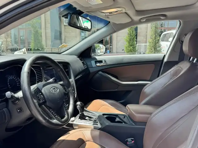 Kia K5, 2012, Душанбе - 6