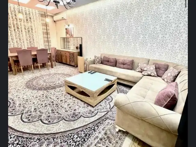 3-комн. квартира, 4 этаж, 135м², Дом печать, Душанбе
