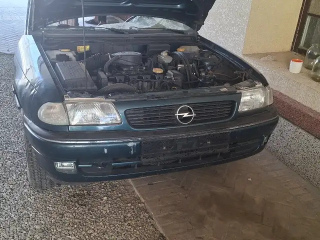 Морда Opel Astra F, Худжанд