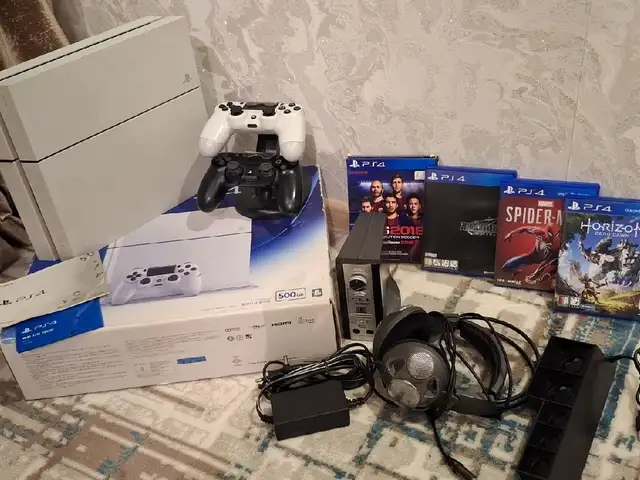 Игровая приставка Sony PlayStation 4, Душанбе