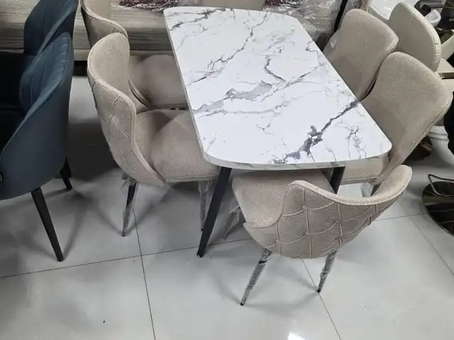Стол и стулья, Душанбе