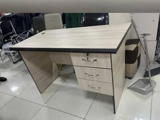 Cтол, Душанбе