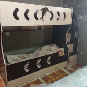Двухъярусная кровать, Ваҳдат