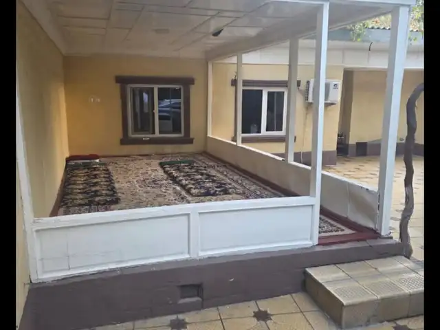 4-комн. квартира, 1 этаж, 100м², Шолкамбинат, Хуҷанд