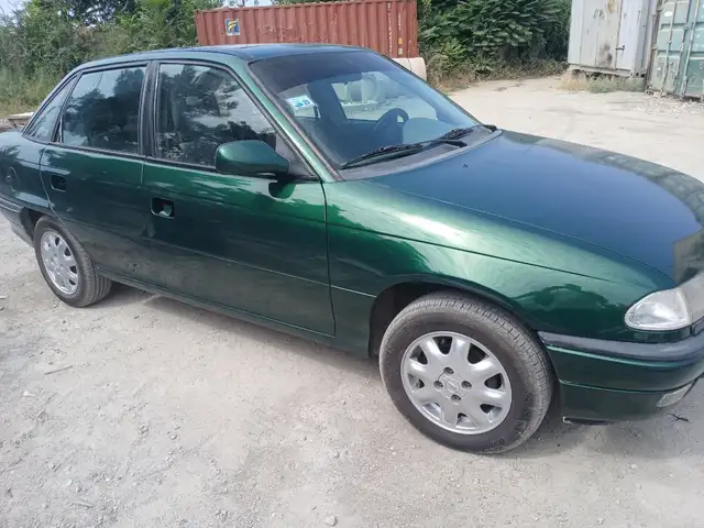 Opel Astra F