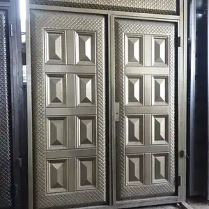 Ворота 300/350, Душанбе