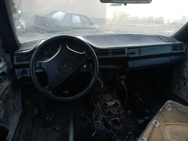 Mercedes-Benz W124, 1990 на запчасти, Пенджикент
