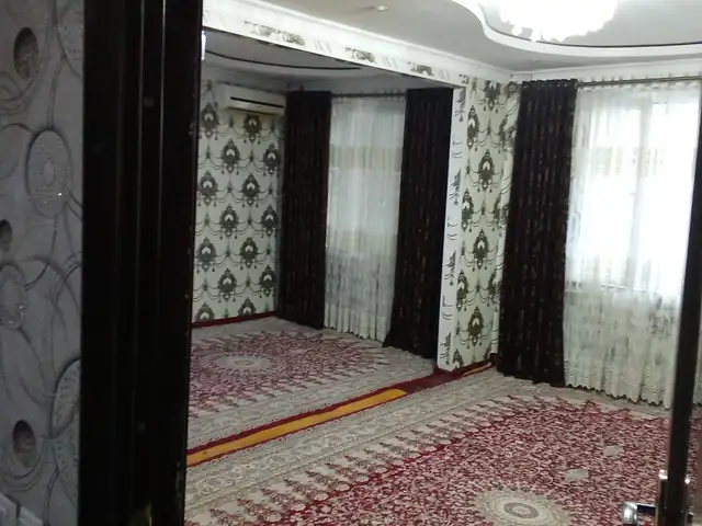 4-комн. квартира, 3 этаж, 90м², 102 мкр, Душанбе