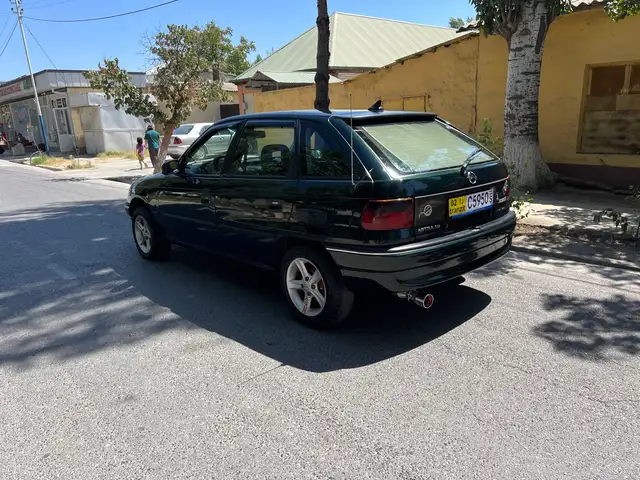 Opel Astra F