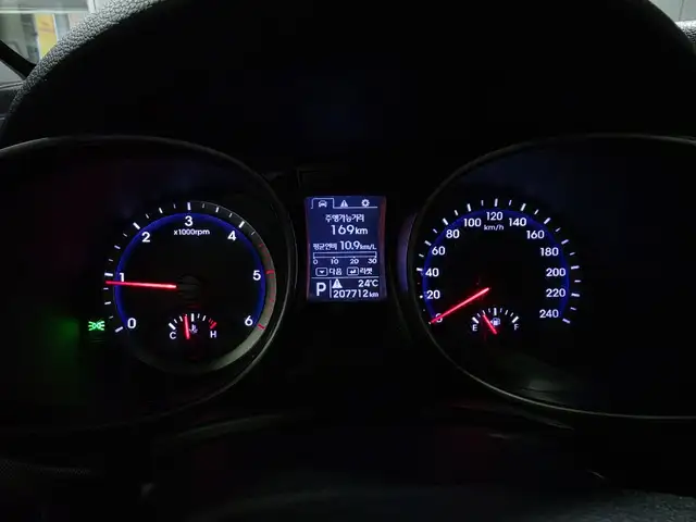Hyundai Santa Fe, 2014, Душанбе - 14