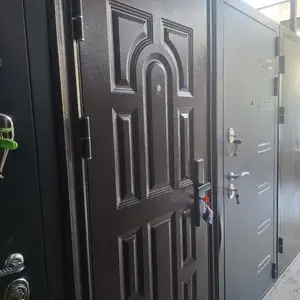 Дверь, Душанбе