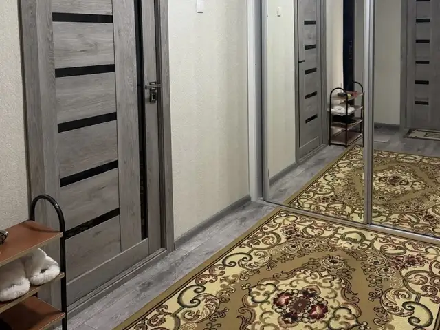 2-комн. квартира, 4 этаж, 70м², 12 мкр, Хуҷанд