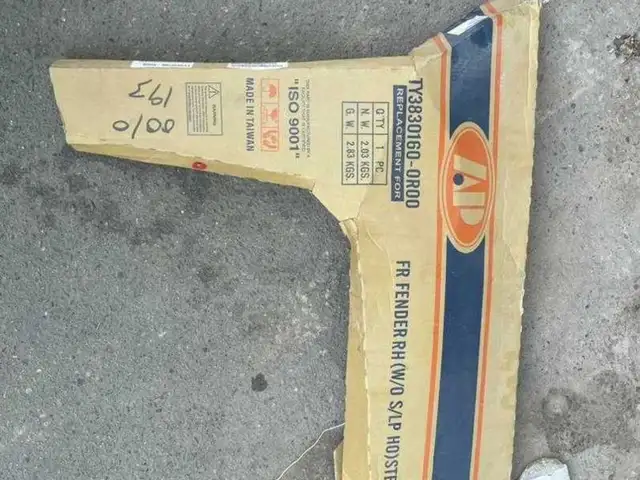 Крыло от Toyota camry 6, Душанбе