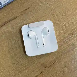 Беспроводные наушники Apple, Худжанд